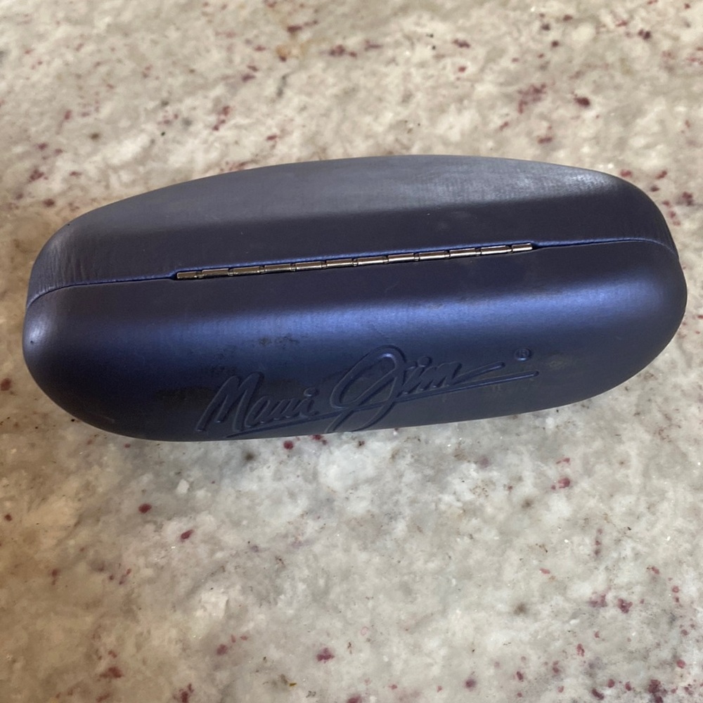 Maui Jim Sport Titanium sunglasses case